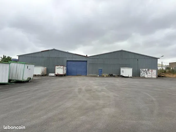 Local d'activité 1 250 m²