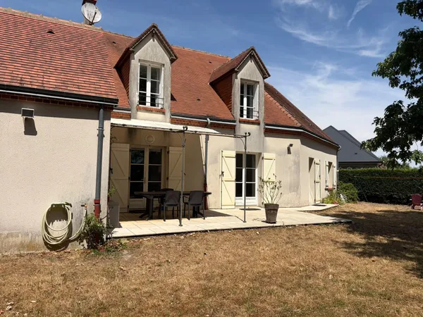 MAISON TRADITIONNELLE 190 m² - OLIVET SUD