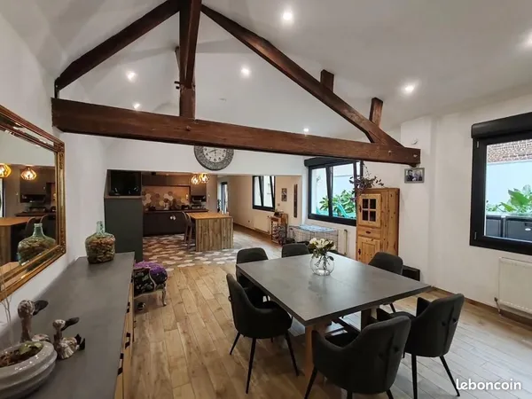 Maison 7 pièces 258 m²