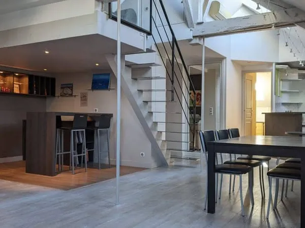 Appartement 6 pièces 146 m²