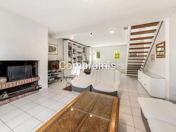 Maison La Guerche De Bretagne 5 pièce(s) 115 m2