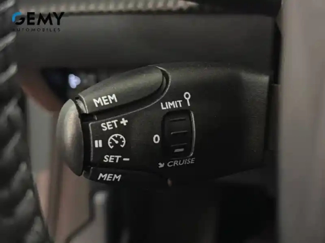 Peugeot 208 hybrid 110 e-dcs6 — photo 24