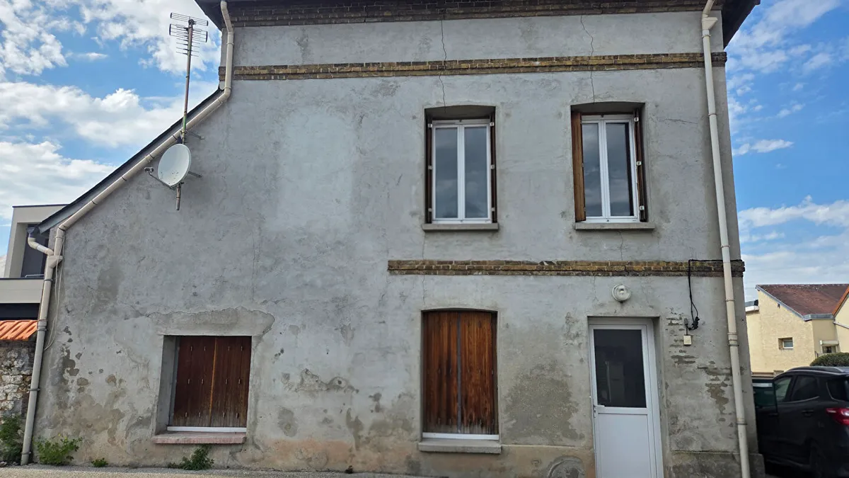 Photo 1
