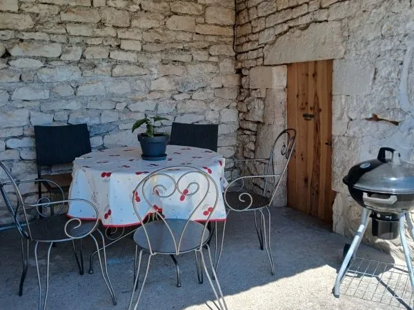 Maison 110m2 avec jardin de 400m2 au centre de Lalbenque