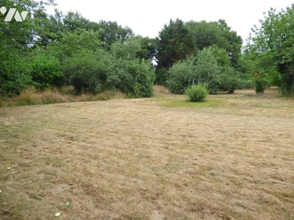 Terrain 570 m²