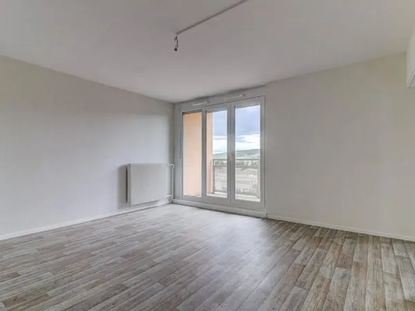 Appartement 4 pièces 77 m²