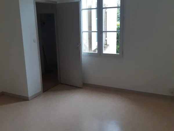 Appartement T1 hypercentre niort
