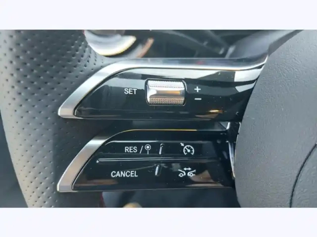 Mercedes Cla eq — photo 19