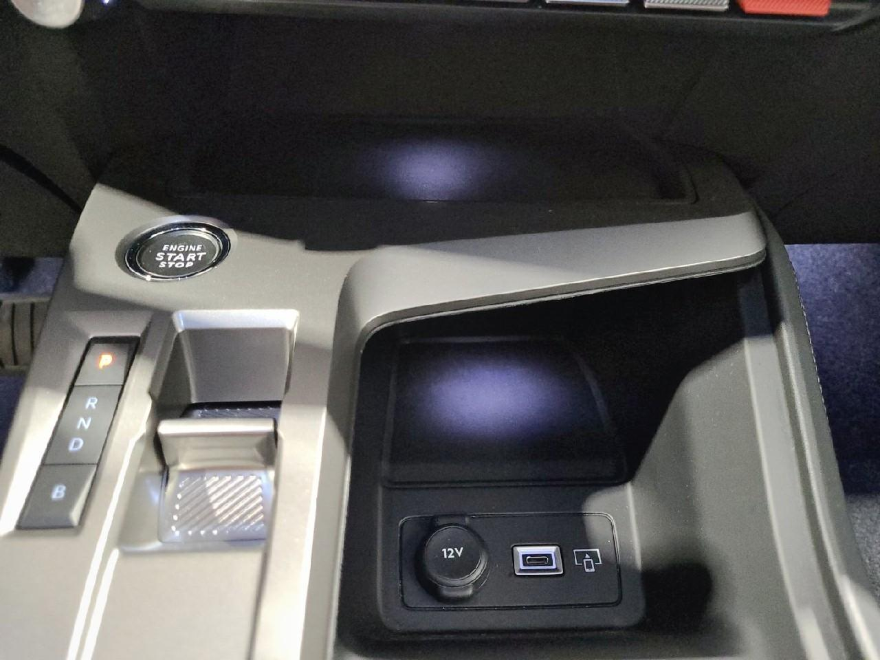 Peugeot 408 phev 180 e-eat8 allure — photo 27