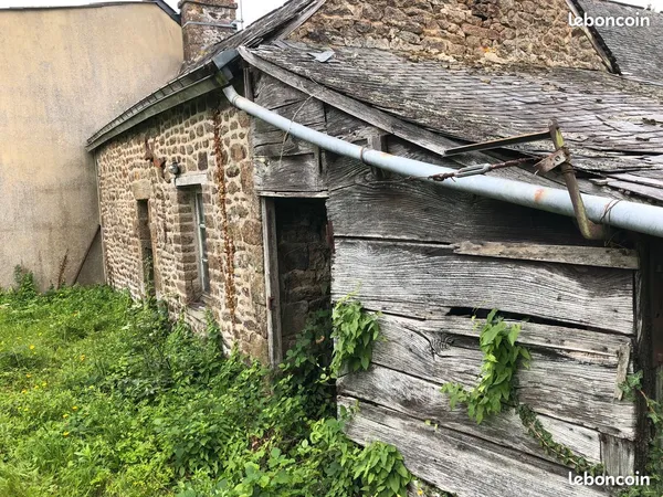 Maison avec gros travaux 300/mois pendant 10 ans