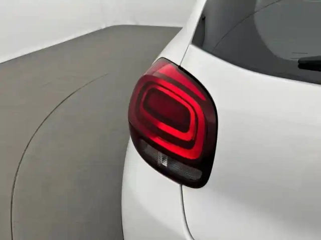 Citroën C3 bluehdi 100 s&amp;s bvm — photo 17