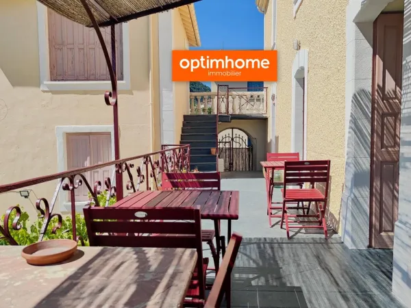 Maison de Maître 300 m² - 7 chambres - Piscine - Jardin - Panneaux Solaires - Proche Prades