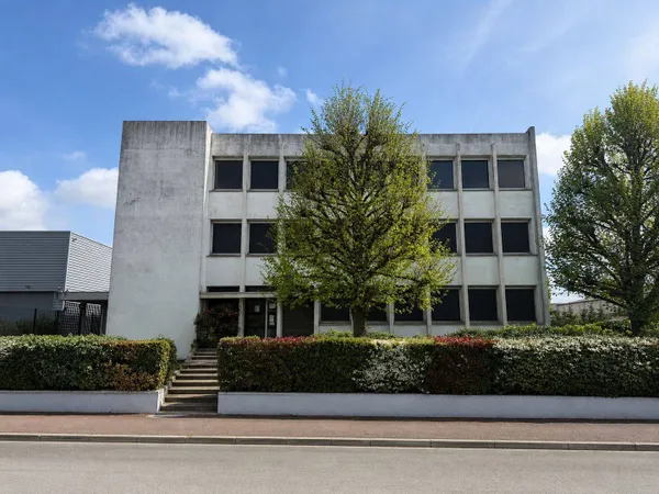 Immeuble de bureaux 2400 m²