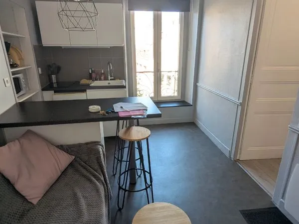 Studio quartier CHU 2pieces 20m2