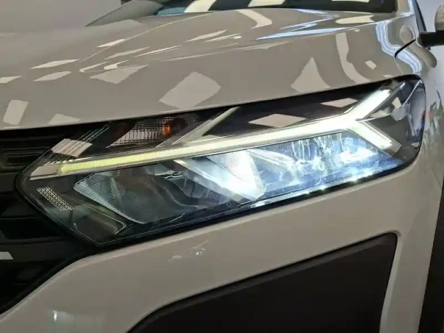 Dacia Sandero eco-g 100 — photo 34