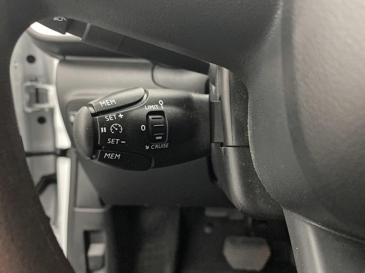 Citroën C3 puretech 110 s&s eat6 shine — photo 19