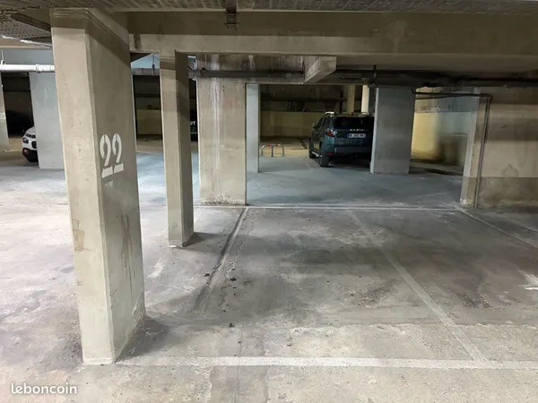 à louer - place de parking sécurisée à franconville