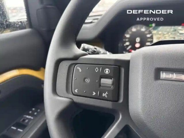 Land Rover Defender 110 2.0 p300e phev trophy edition deep sandglow — photo 12