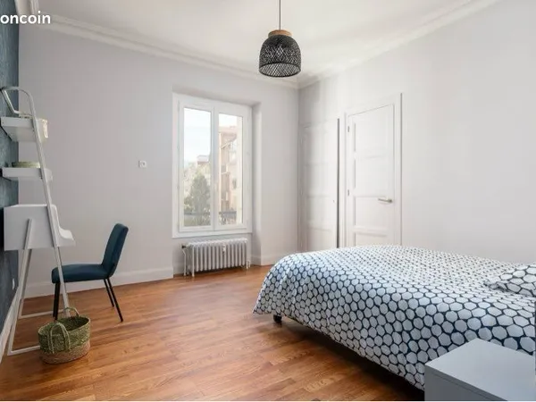 Magnifique Chambre dans Colocation, Appartement neuf, Centre ville