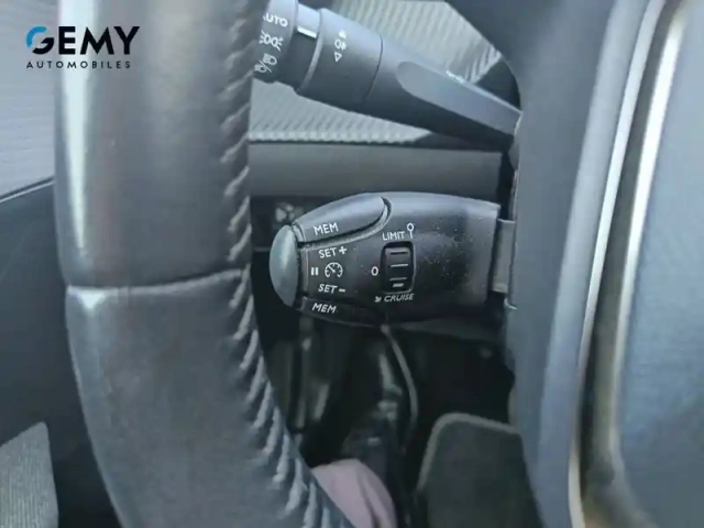 Peugeot 208 electrique 50 kwh 136ch — photo 24