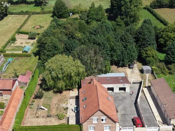 Maison 11 pièces 194 m²
