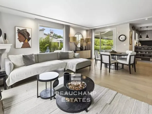 Villa moderne 5 chambres avec vue colline - Mougins