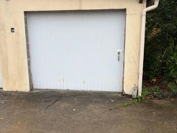 Garage a vendre