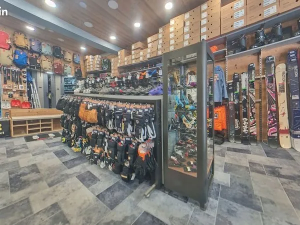 Fonds de commerce 85 m² TIGNES