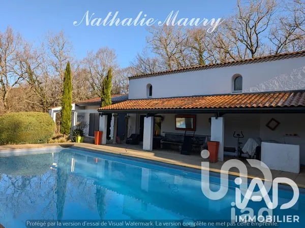 Maison 7 pièces 210 m²