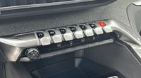 Peugeot 3008 1.5 BlueHDi 130ch S&S Allure Pack EAT8 — photo 15