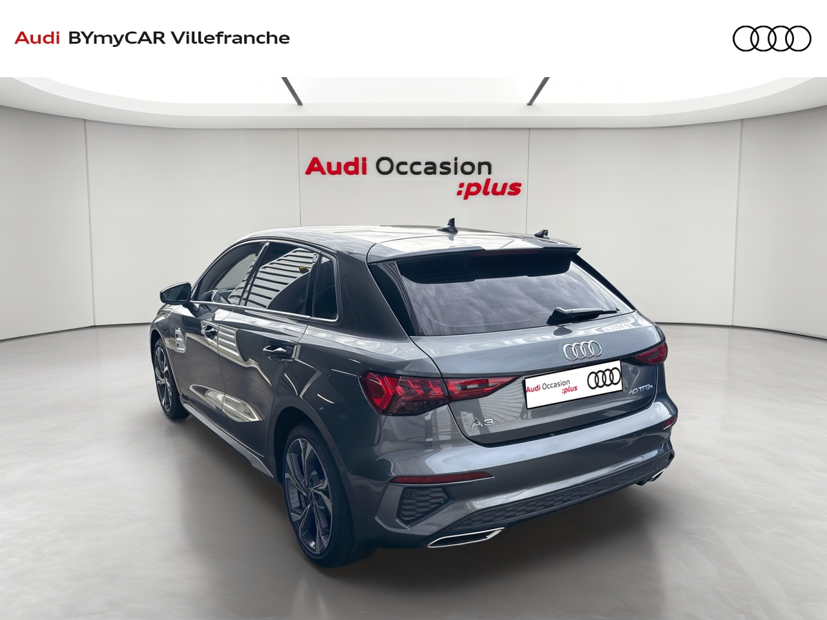 Audi A3 Sportback 40 TFSIe 204 S tronic 6 — photo 3