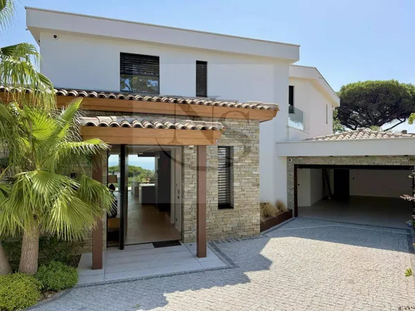 Maison de plain-pied 10 pièces 460 m²