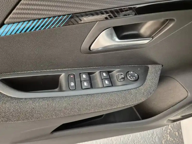 Peugeot 208 puretech 75 s&amp;s bvm5 — photo 22