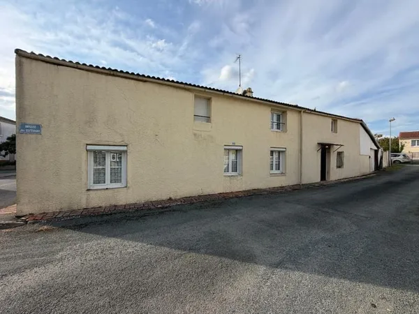 CORPE (85320) AU CALME ADORABLE MAISON EN PIERRES 4 CHAMBRES A RAFRAICHIR AVEC ANNEXE ET JARDIN CLOS