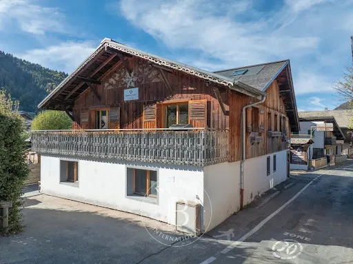Appartement 7 pièces 143 m²