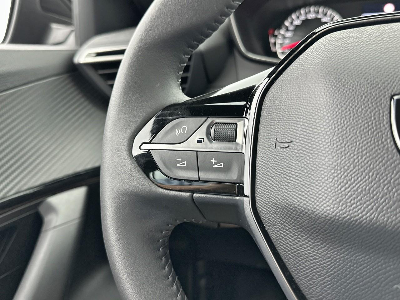 Peugeot 2008 100 s&s bvm6 style — photo 18