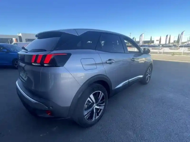 Peugeot 3008 puretech 130ch s&amp;s bvm6 — photo 7