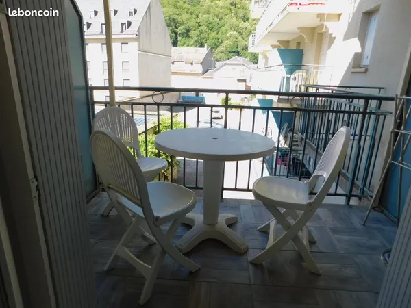 Appartement meublé 1 chambre, balcon et parking