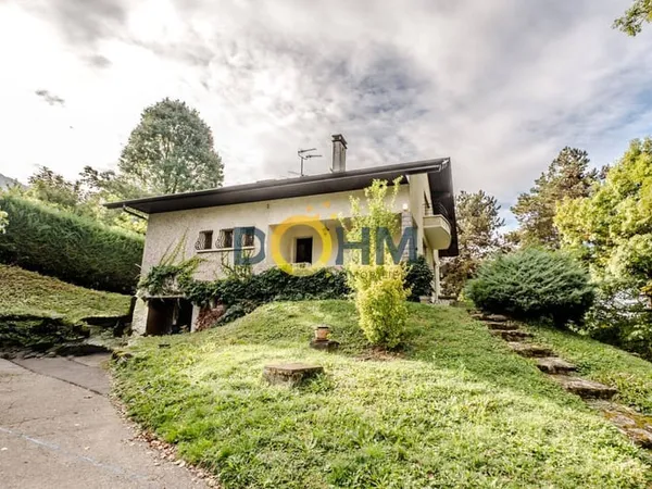 Villa 7 pièces 180 m²