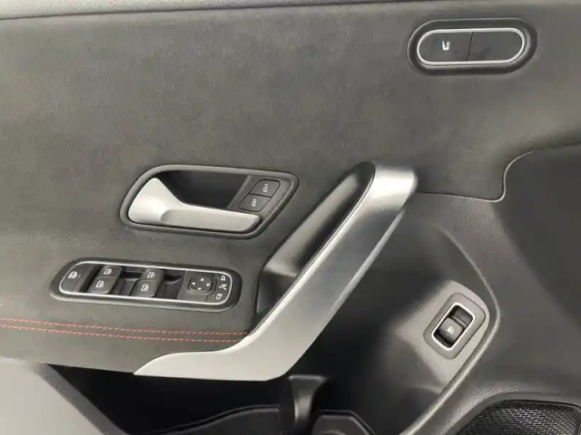 Mercedes Cla coupé 250 e hybrid eq 8g-dct — photo 96