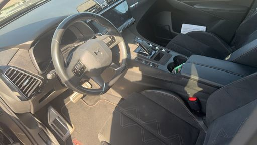 DS DS7 Crossback 1.5 BlueHDi 130 EAT8 - Performance Line Plus – 2022 – 85081 km – Diesel – Boîte Automatique — photo 27