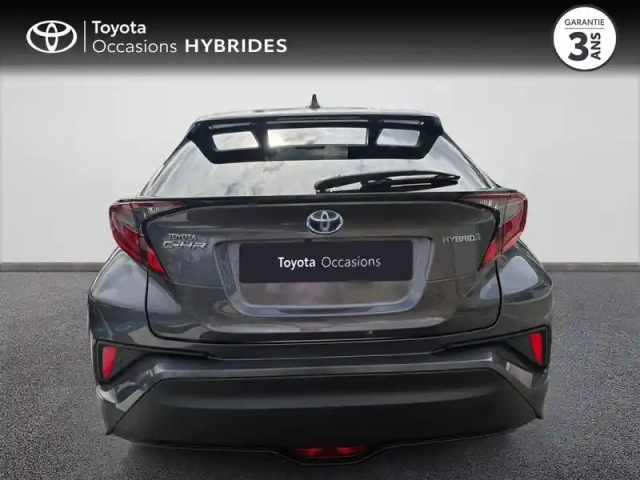 Toyota C-Hr 1.8 hybride 122ch design e-cvt — photo 10
