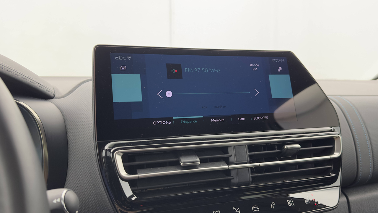 Citroen C5 Aircross Hybride Rechargeable 225 e-EAT8 — photo 31