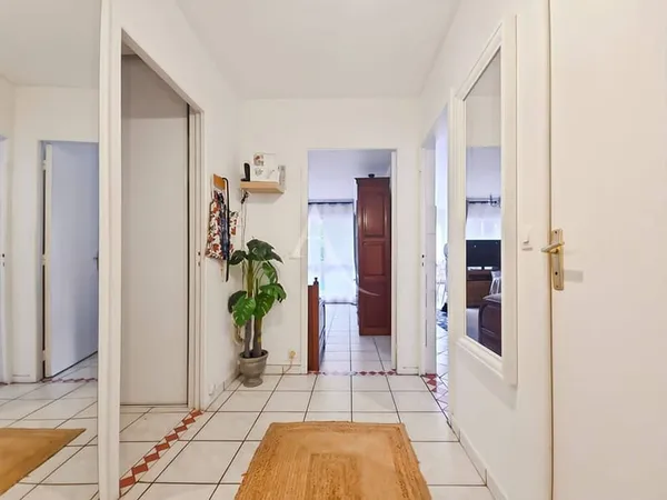 Appartement 5 pièces 93 m²