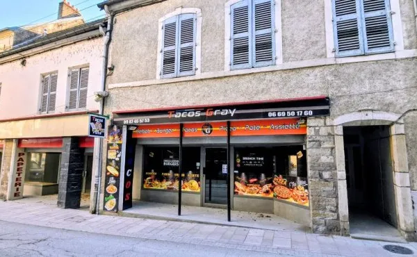 Maison Gray 14 pièce(s) 450 m2