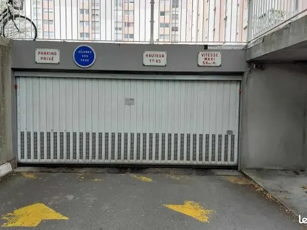 Place de parking à louer