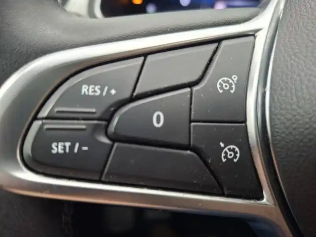 Renault Captur e-tech plug-in 160 — photo 34