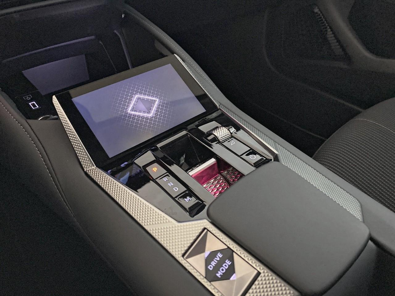 Ds Ds 4 hybride 136 e-dct6 etoile - alcantara — photo 17