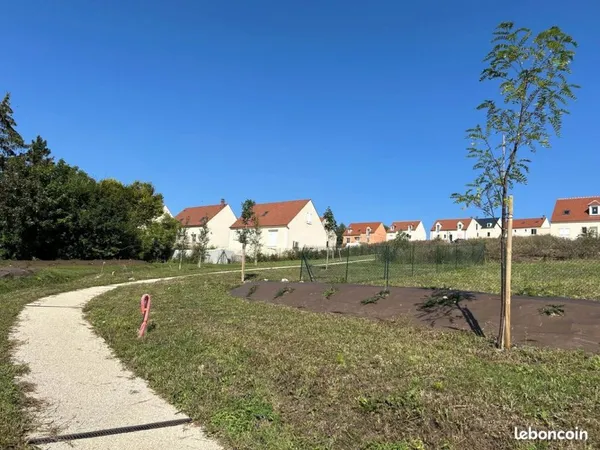 Terrain 475 m² Puiseux-le-Hauberger