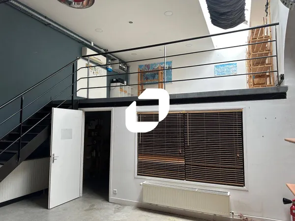 Bureaux 300 m²